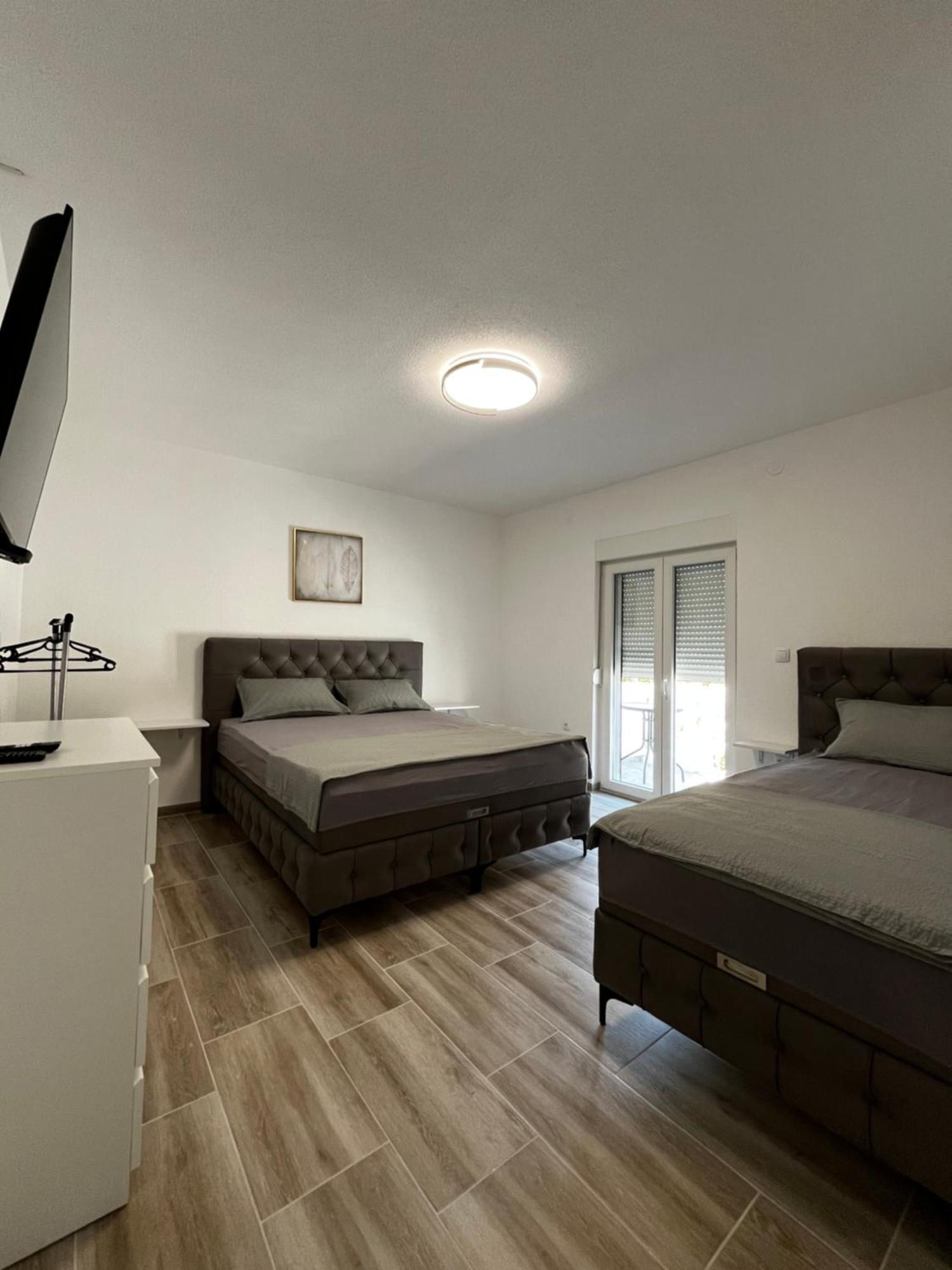 Ivanica Twin Apartments מראה חיצוני תמונה